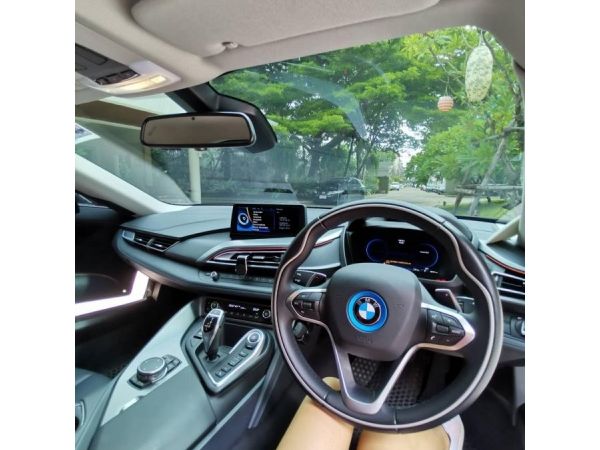 BMW i8 Coupe 2015 รูปที่ 4